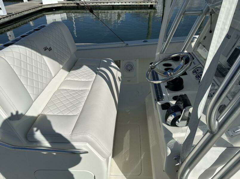 Showtime 39ft SeaVee Yacht For Sale