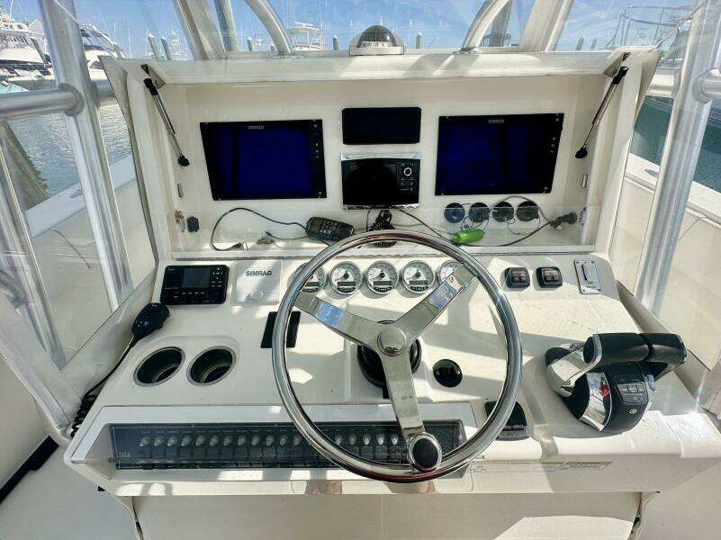 Showtime 39ft SeaVee Yacht For Sale