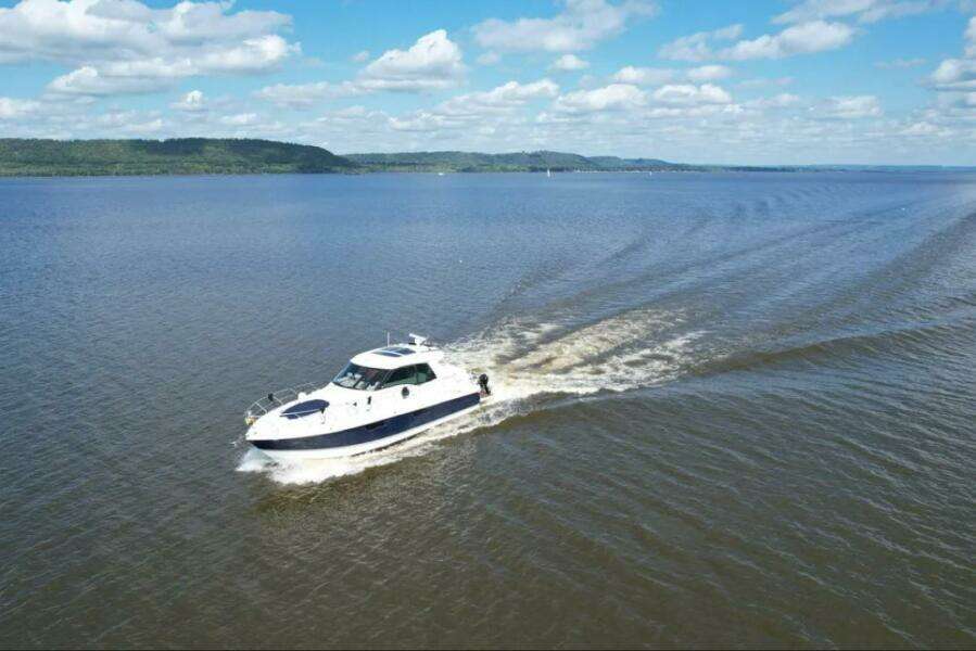 48ft Cruisers Yachts Yacht For Sale