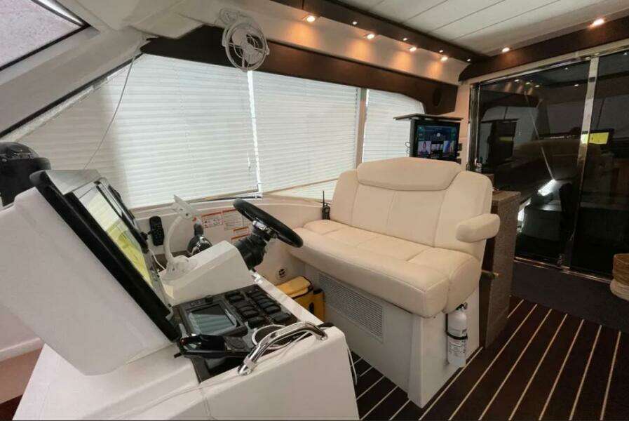 48ft Cruisers Yachts Yacht For Sale