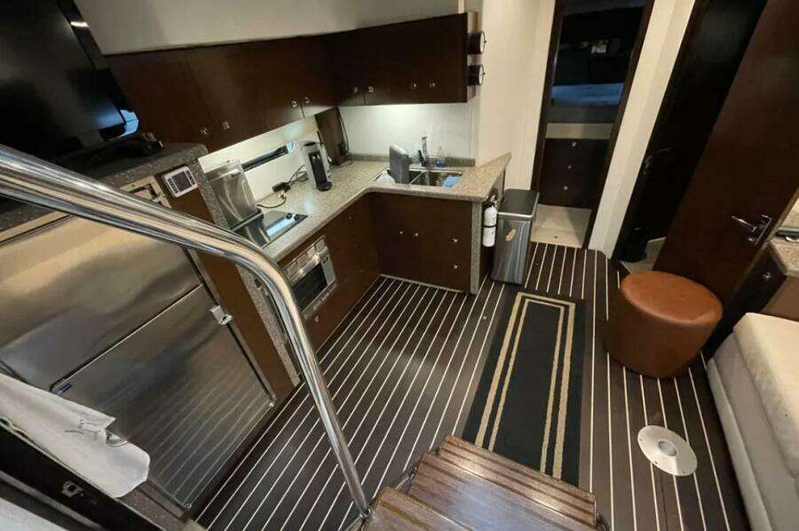 48ft Cruisers Yachts Yacht For Sale