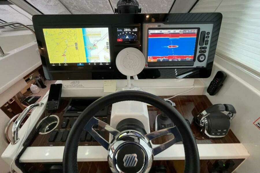 48ft Cruisers Yachts Yacht For Sale
