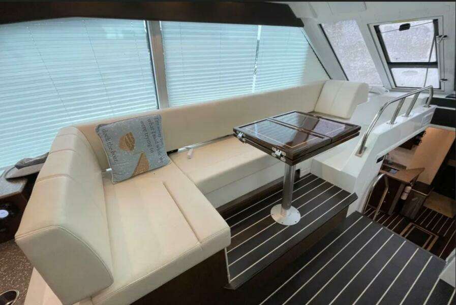 48ft Cruisers Yachts Yacht For Sale