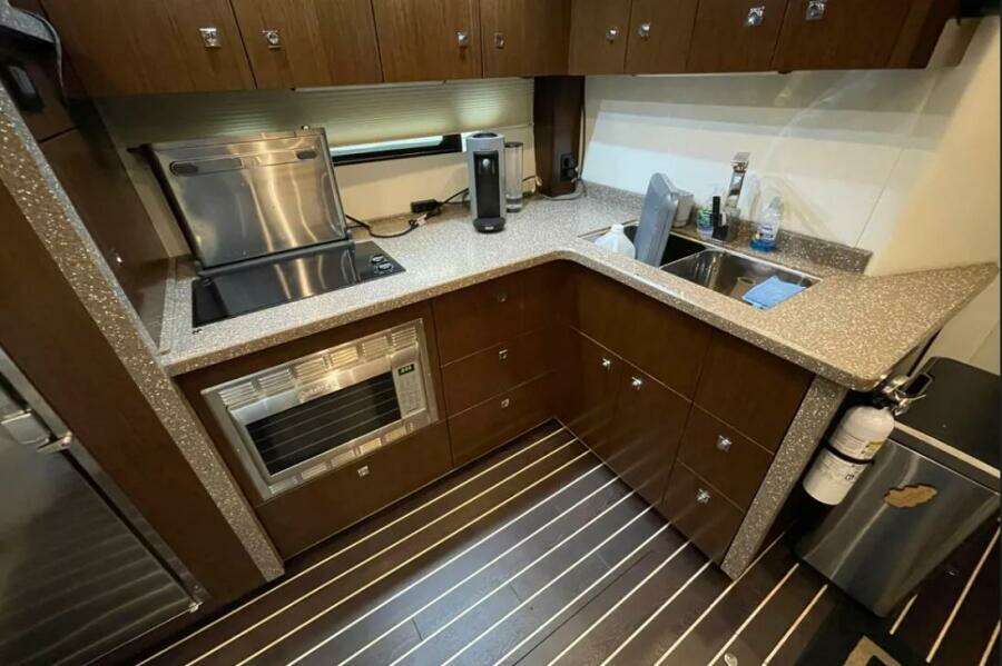 48ft Cruisers Yachts Yacht For Sale