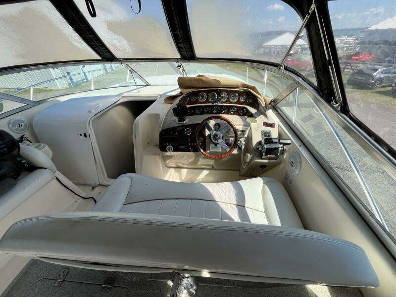 Si Caro 37ft Rinker Yacht For Sale