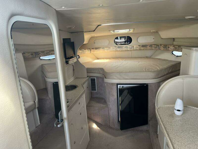 Si Caro 37ft Rinker Yacht For Sale