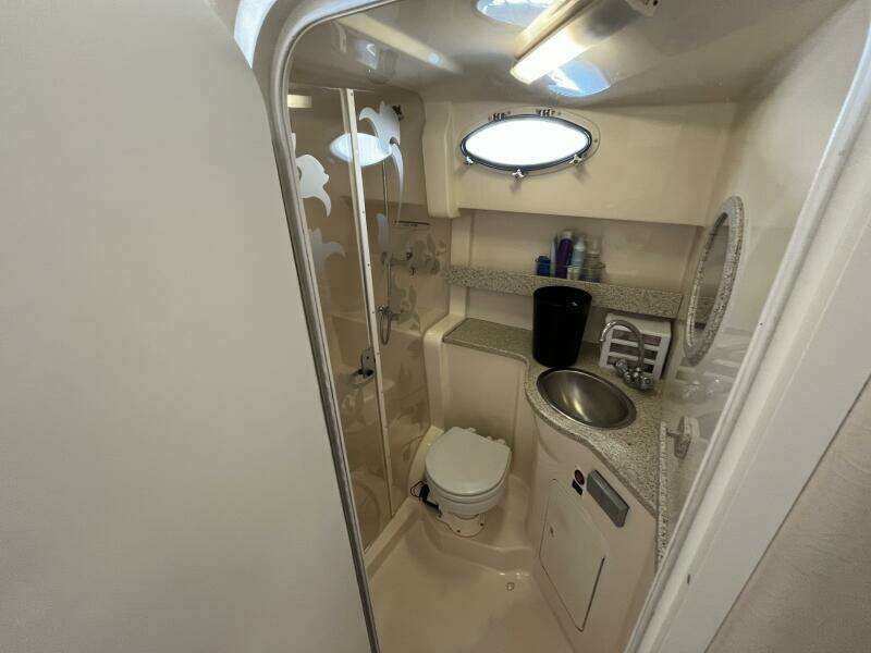 Si Caro 37ft Rinker Yacht For Sale