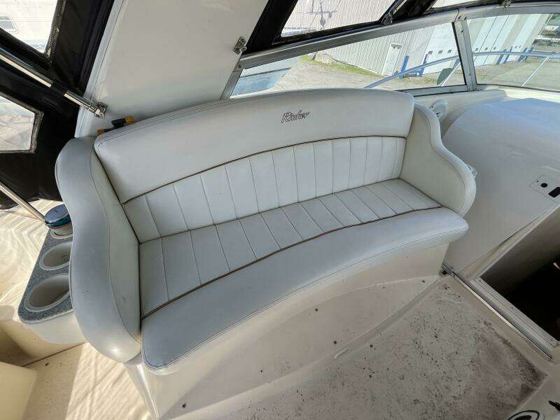 Si Caro 37ft Rinker Yacht For Sale
