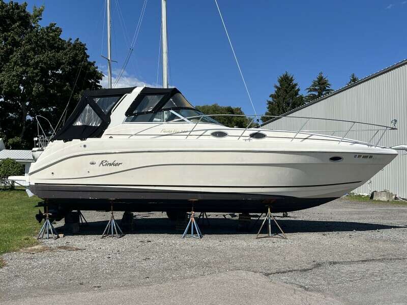 Si Caro 37ft Rinker Yacht For Sale