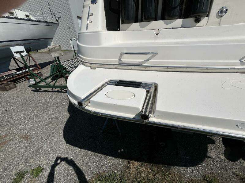 Si Caro 37ft Rinker Yacht For Sale