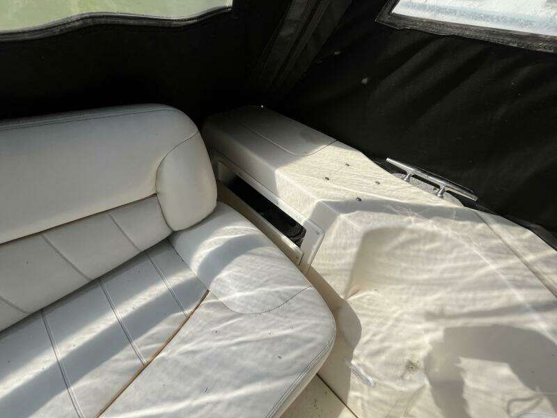 Si Caro 37ft Rinker Yacht For Sale