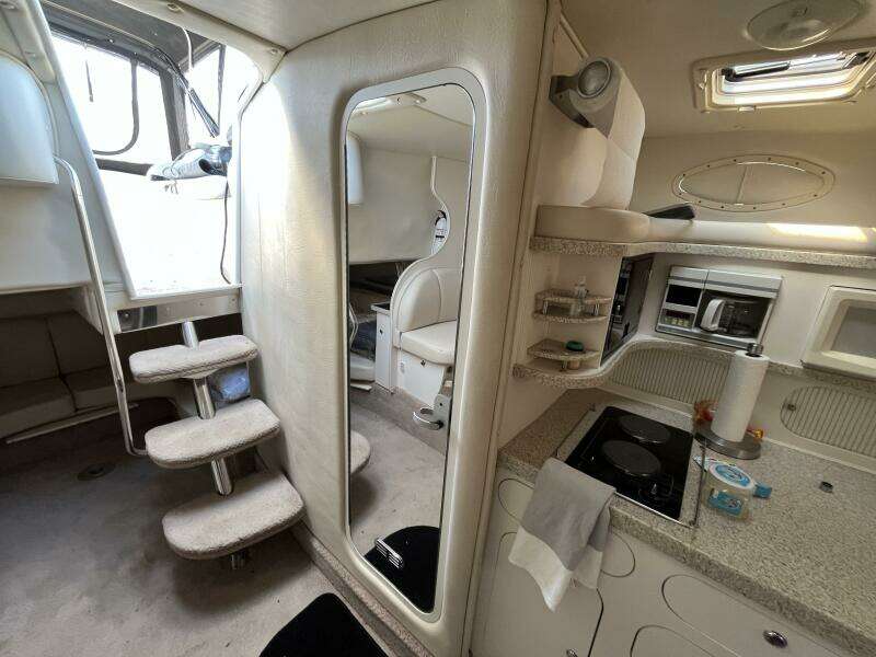 Si Caro 37ft Rinker Yacht For Sale