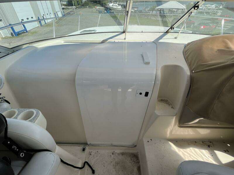 Si Caro 37ft Rinker Yacht For Sale
