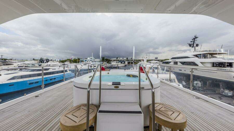 Dylan Anne 108ft Benetti Yacht For Sale Dylan Anne 108ft Benetti Yacht For Sale