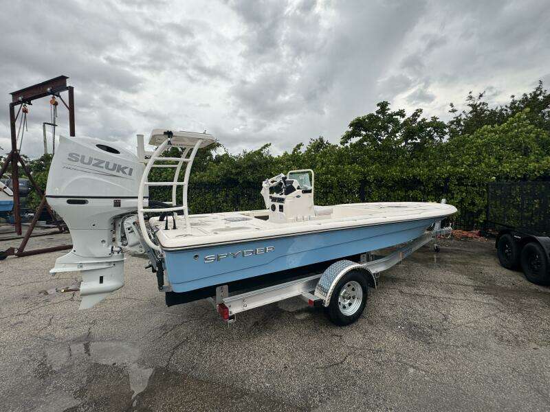 19ft Spyder Yacht For Sale