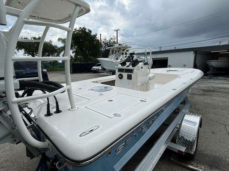 19ft Spyder Yacht For Sale