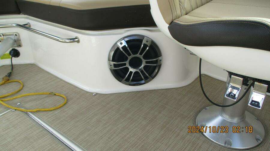 25ft Sea Ray Yacht For Sale