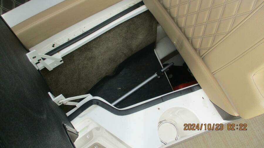 25ft Sea Ray Yacht For Sale