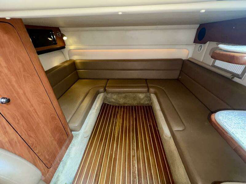 34ft Crownline Yacht For Sale