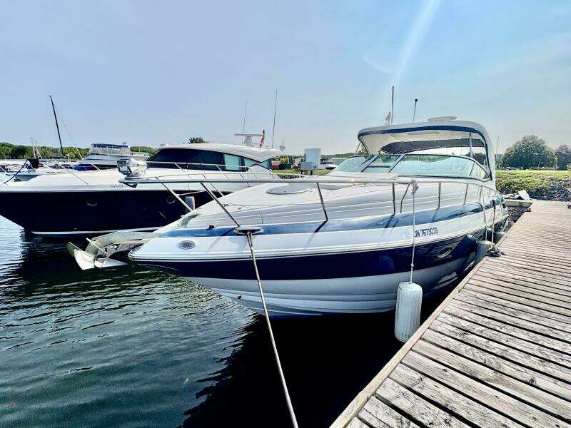 34ft Crownline Yacht For Sale