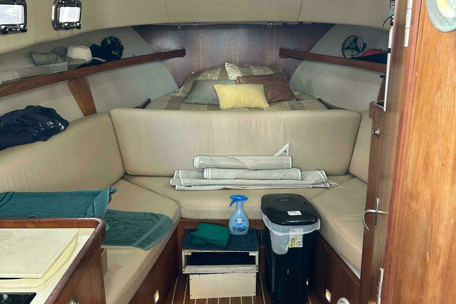 30ft Mainship Yacht For Sale