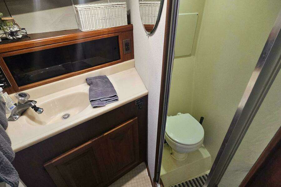 35ft Viking Yacht For Sale