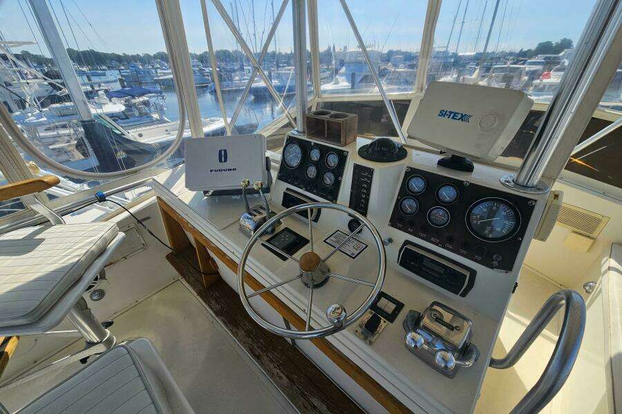 35ft Viking Yacht For Sale
