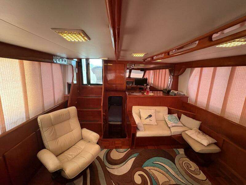 45ft Aquarius Yacht For Sale