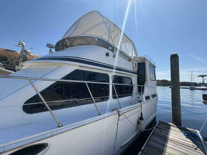 45ft Aquarius Yacht For Sale