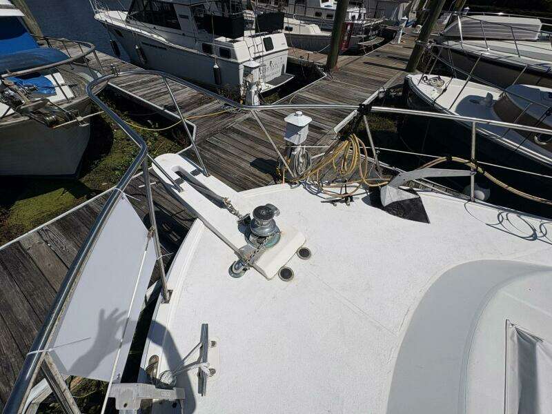 45ft Aquarius Yacht For Sale