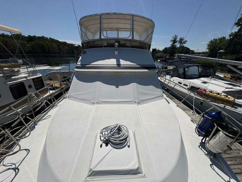 45ft Aquarius Yacht For Sale