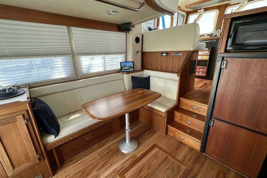 KATIE B 34ft American Tug Yacht For Sale