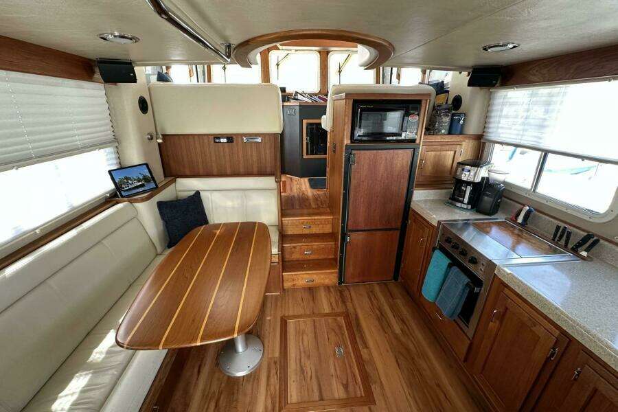 KATIE B 34ft American Tug Yacht For Sale