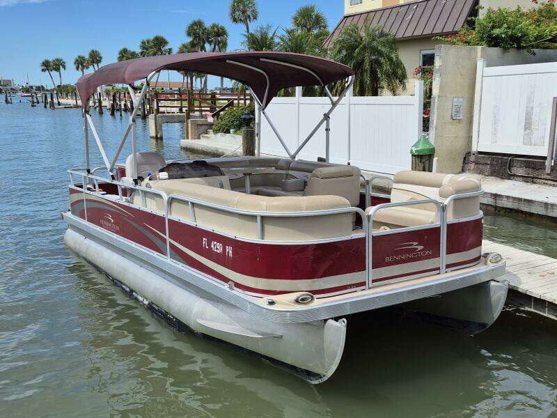 22ft Bennington Yacht For Sale 22ft Bennington Yacht For Sale