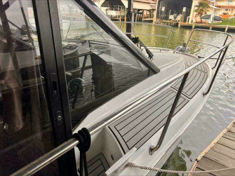 Lydie Ann 29ft Jeanneau Yacht For Sale