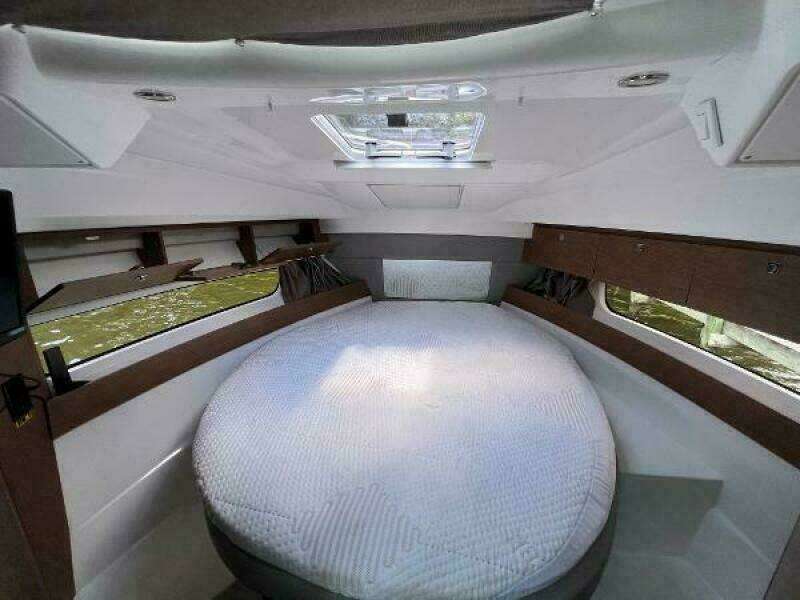 Lydie Ann 29ft Jeanneau Yacht For Sale