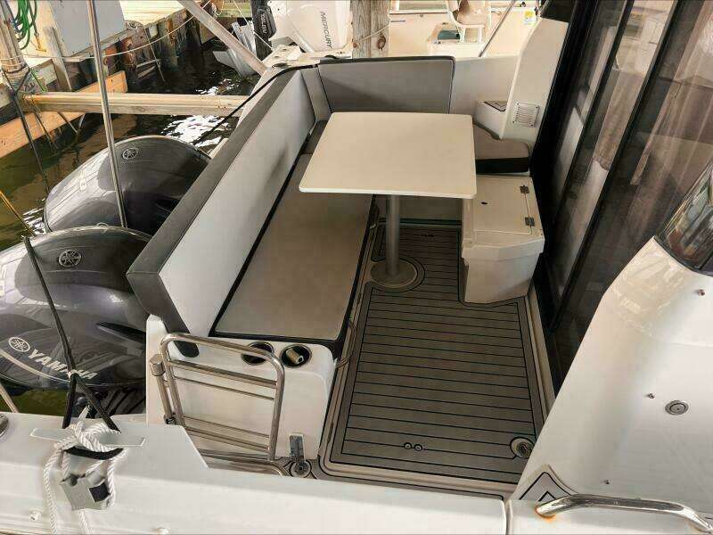 Lydie Ann 29ft Jeanneau Yacht For Sale