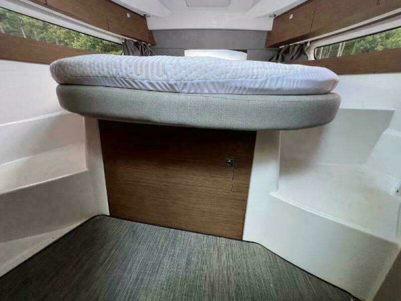 Lydie Ann 29ft Jeanneau Yacht For Sale