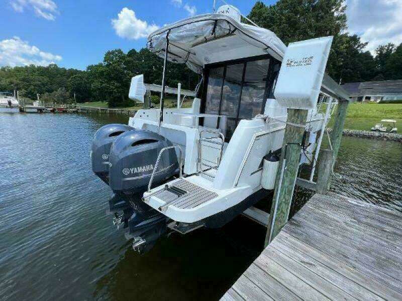 Lydie Ann 29ft Jeanneau Yacht For Sale