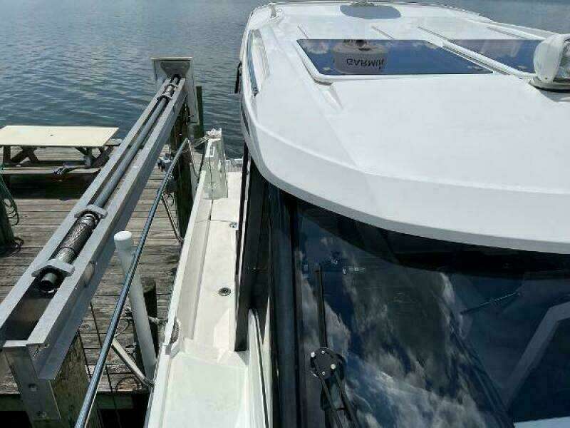 Lydie Ann 29ft Jeanneau Yacht For Sale