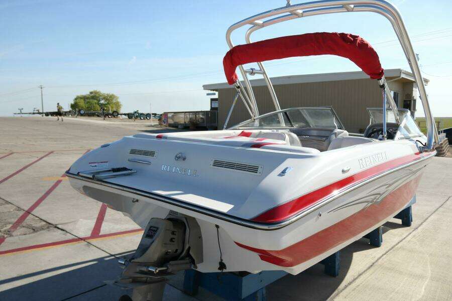 20ft Reinell Yacht For Sale