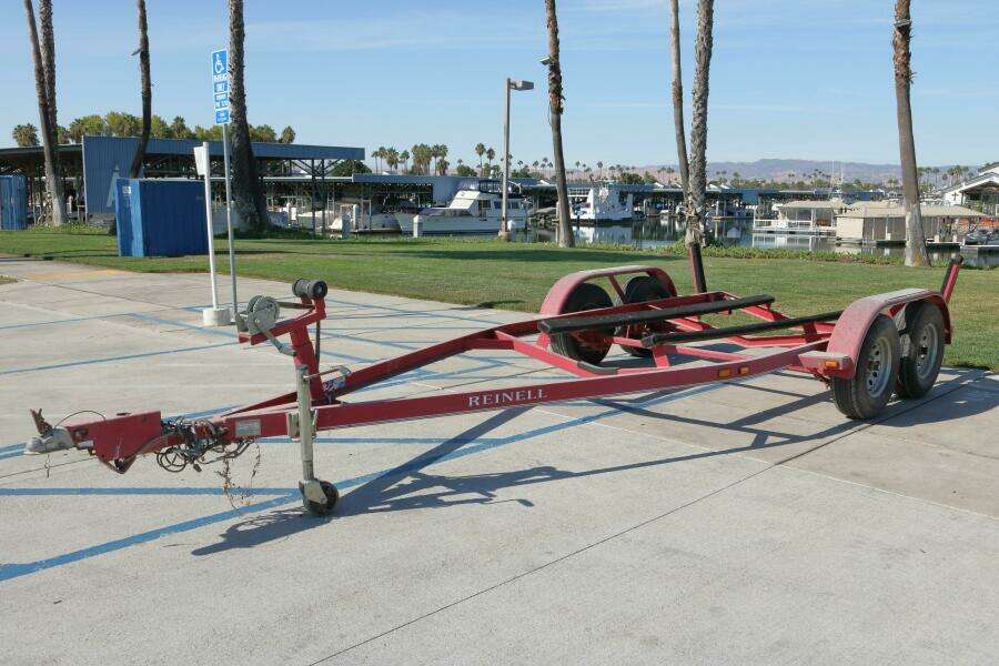 20ft Reinell Yacht For Sale