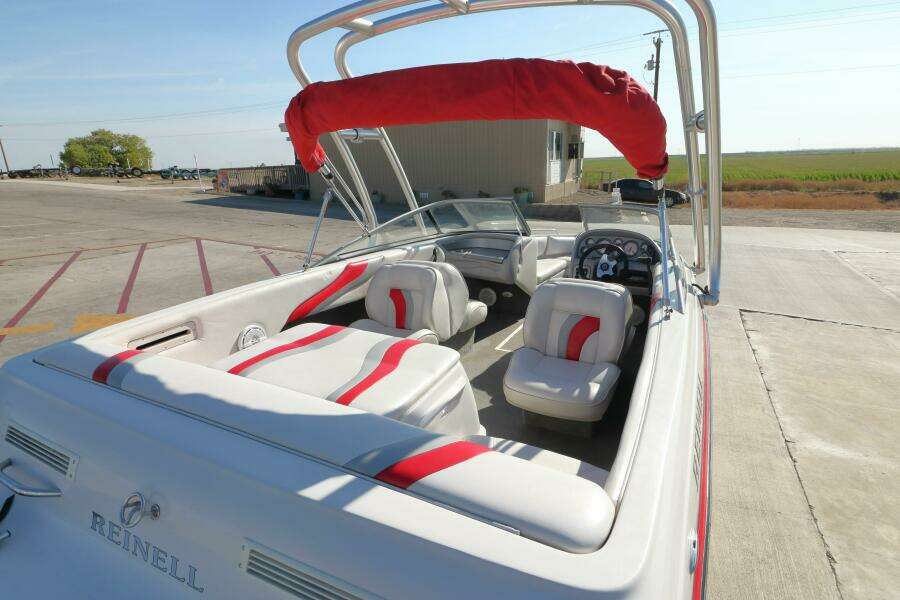 20ft Reinell Yacht For Sale