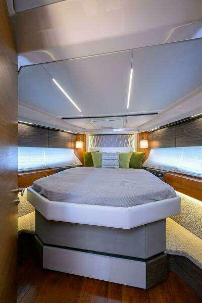 JENA 49ft Tiara Yachts Yacht For Sale