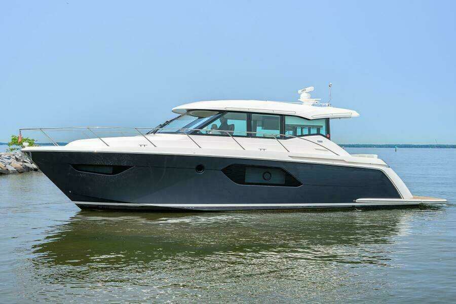 JENA 49ft Tiara Yachts Yacht For Sale