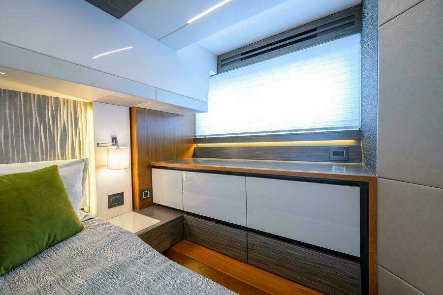 JENA 49ft Tiara Yachts Yacht For Sale