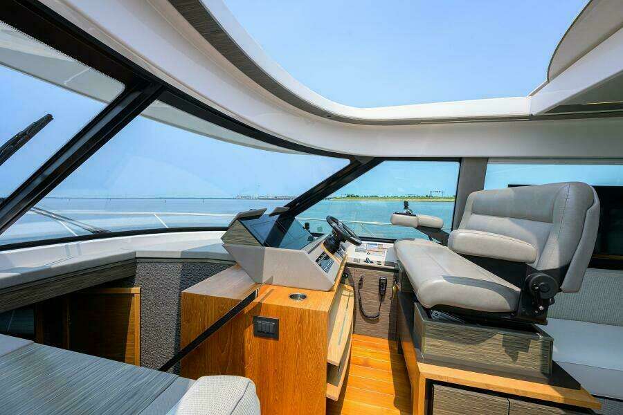 JENA 49ft Tiara Yachts Yacht For Sale