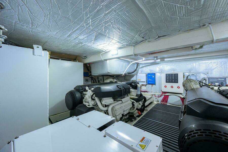JENA 49ft Tiara Yachts Yacht For Sale
