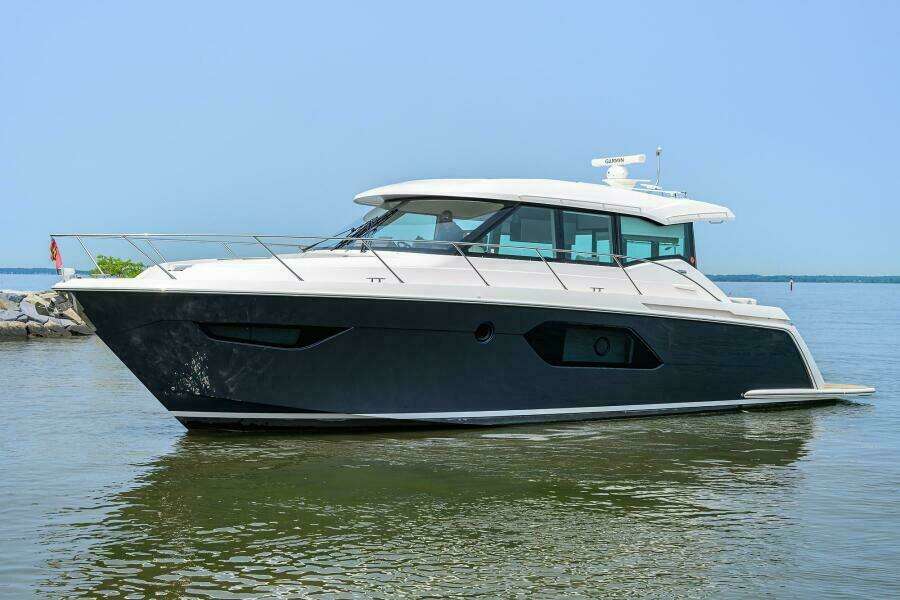 JENA 49ft Tiara Yachts Yacht For Sale