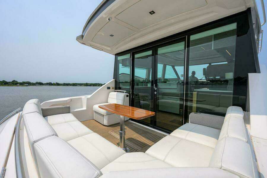 JENA 49ft Tiara Yachts Yacht For Sale